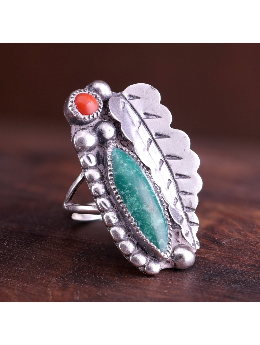 Vintage 1970s Navajo Green Turquoise & Coral Sterling Silver Leaf Ring sz